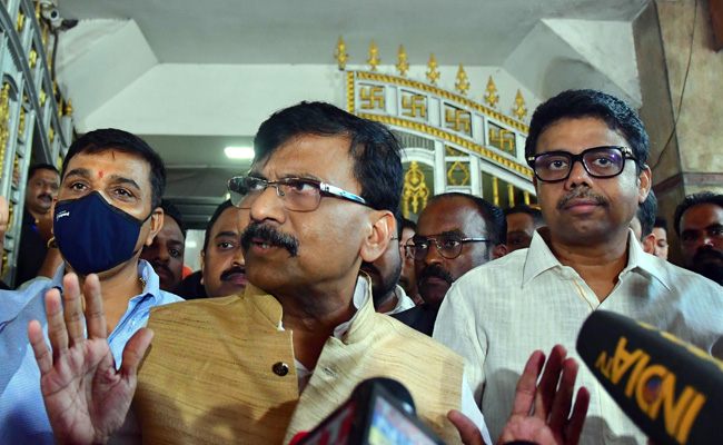 Sanjay Raut's "40 Bodies Will Return" Remark Fuels Another Sena Row