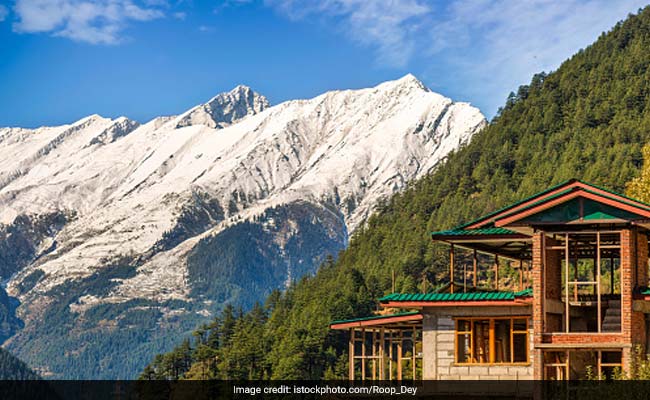 फैमिली के साथ Summer vacation का बना रहे हैं प्लान तो इन ठंडी जगहों पर जाना होगा बेस्ट आइडिया