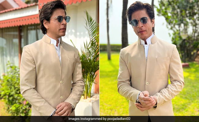 Just Another Day Of Shah Rukh Khan Stealing Hearts In Beige At Nayanthara-Vignesh Shivan's Wedding