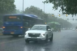 Rain, Finally. Delhi Sees Heavy Showers During Morning Rush Hour Rain, Finally. Delhi Sees Heavy Showers During Morning Rush Hour