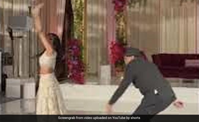 Fathers Day: बेटी की शादी में पापा ने जस्टिन बीबर और नोरा फतेही के गाने पर झूमकर किया ऐसा डांस, लोग बोले- बॉलीवुड वालों इन्हें किसी डांस नंबर में ले लो