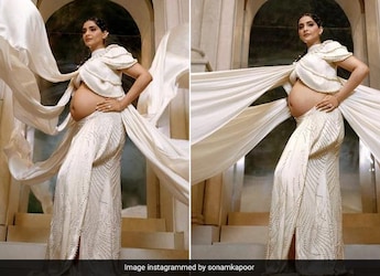 Sonam Kapoor Is Gorging On Mouth-Watering  Sonam Kapoor Is Gorging On Mouth-Watering