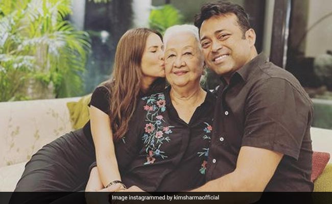 Kim Sharma Celebrates Her Mom's 80th Birthday With Boyfriend Leander Paes In Goa. See Pics