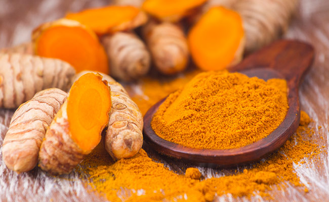 Raw turmeric decreases levels of inflammation in the body