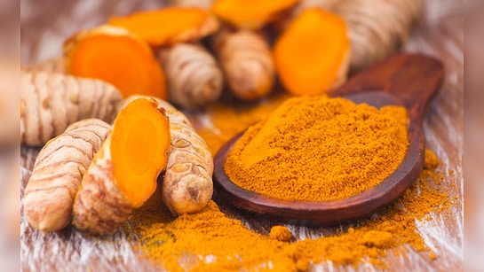 इन 5 लोगों को भूलकर भी नहीं करना चाहिए हल्दी का सेवन, जानिए किसे है ज्यादा  खतरा । Haldi Side Effects | Turmeric side effects these 5 people should not  eat haldi