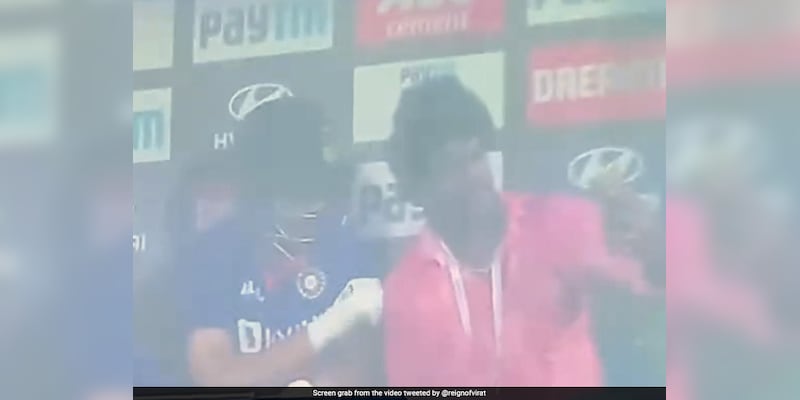 IND vs SA - Video: Ruturaj Gaikwad Gestures Groundsman, Twitter Says "Disrespectful" - Vimarsana News