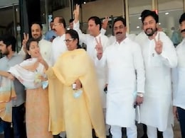 "बाहर आकर दिखाया पर्चा": BJP ने की महा विकास अघाड़ी के तीन विधायकों के वोट रद्द करने की मांग "बाहर आकर दिखाया पर्चा": BJP ने की महा विकास अघाड़ी के तीन विधायकों के वोट रद्द करने की मांग