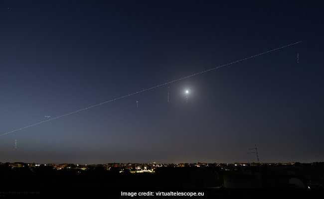 Watch: Five Planets Line Up In Rare Planetary Parade For First Time In 18 Years