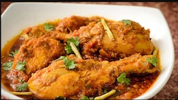 How To Make Kashmiri Chicken Masala For An Indulgent Weekend Dinner