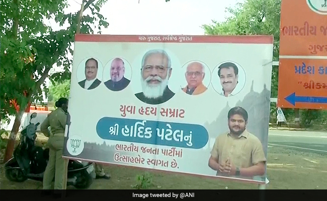 'Welcome Hardik Patel' Posters Go Up At BJP's Gujarat Office