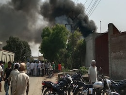 Hapur Factory Blast : आरोपियों के खिलाफ पुलिस ने दर्ज किया मुकदमा, गिरफ्तारी के लिए 3 टीम गठित: 10 बड़ी बातें Hapur Factory Blast : आरोपियों के खिलाफ पुलिस ने दर्ज किया मुकदमा, गिरफ्तारी के लिए 3 टीम गठित: 10 बड़ी बातें