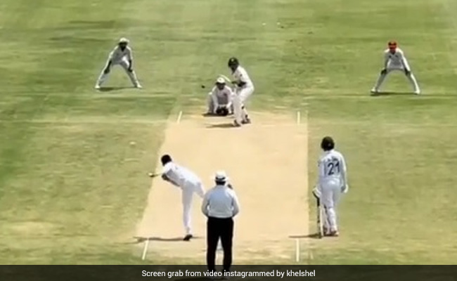 बाबर आजम ने सरफराज अहमद के खिलाफ की स्पिन गेंदबाजी, पूर्व पाकिस्तानी कप्तान का रहा ऐसा रिएक्शन- Video