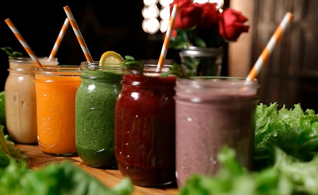Worried About Weight Gain Post Festive Season? Try These 5 Amazing Vegetable Juices