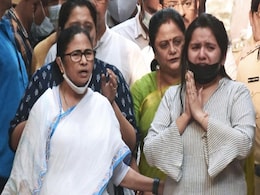 Mamata Banerjee Visits Family Of Gujrati Couple Murdered In Kolkata Mamata Banerjee Visits Family Of Gujrati Couple Murdered In Kolkata
