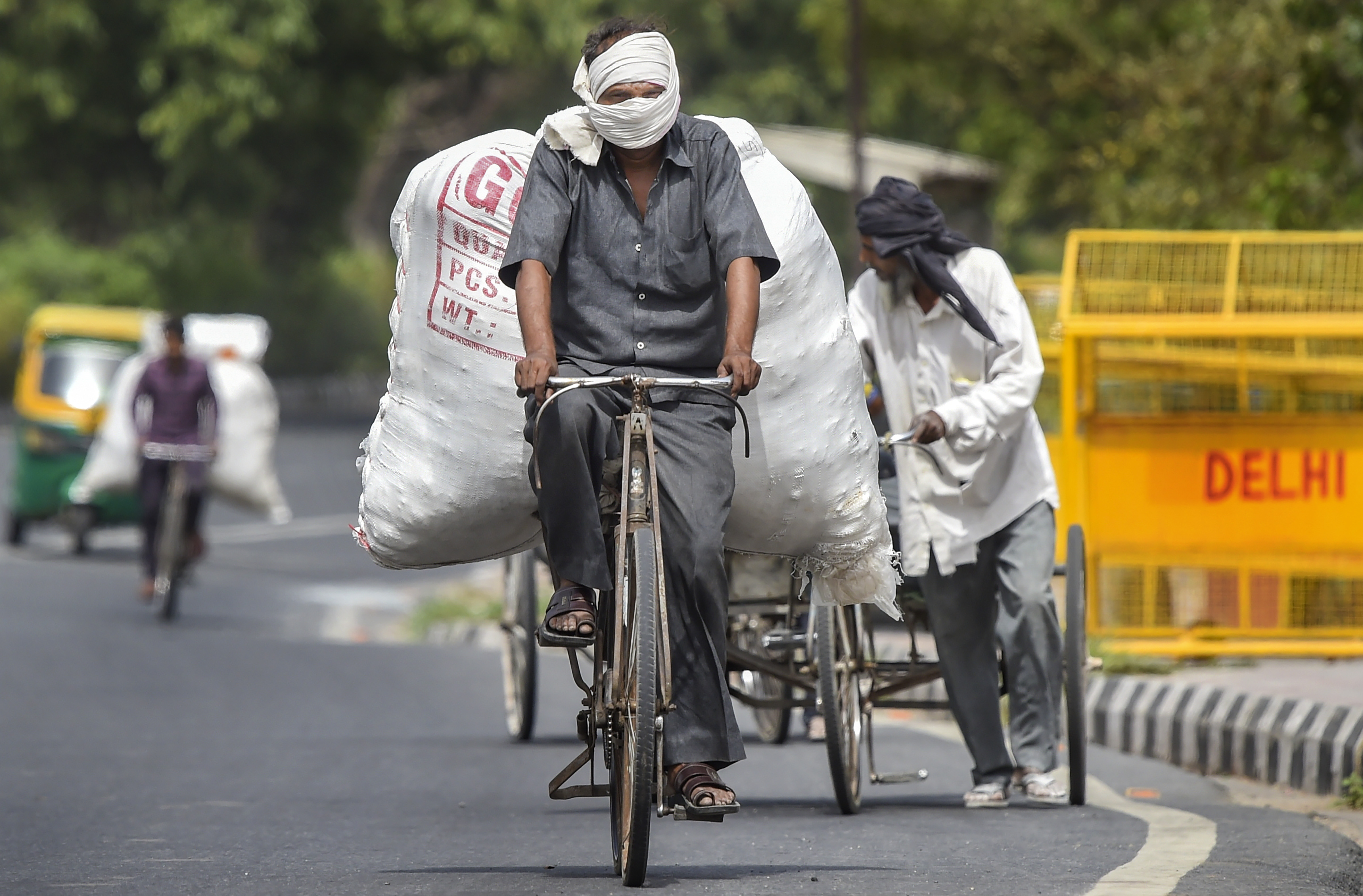 Delhi Temperature Rises To 44 Degrees, Highest So Far This Season