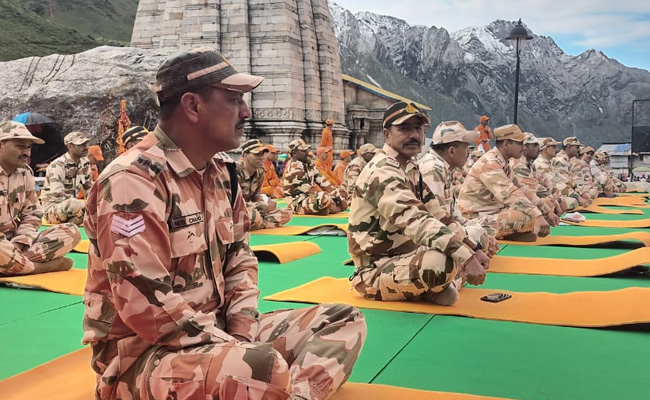 अंतर्राष्ट्रीय योग दिवस : आईटीबीपी के जवानों ने 19,000 फीट की ऊंचाई पर किया योग
