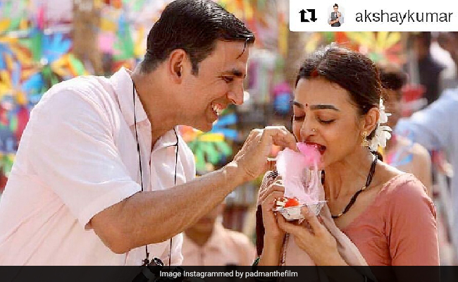 पैडमैन में अक्षय कुमार की पत्नी गायत्री रियल लाइफ में हैं इतनी खूबसूरत की PHOTO देख फैन्स बोले- आपके सामने तो स्वर्ग की अप्सरा भी फीकी... पैडमैन में अक्षय कुमार की पत्नी गायत्री रियल लाइफ में हैं इतनी खूबसूरत की PHOTO देख फैन्स बोले- आपके सामने तो स्वर्ग की अप्सरा भी फीकी...