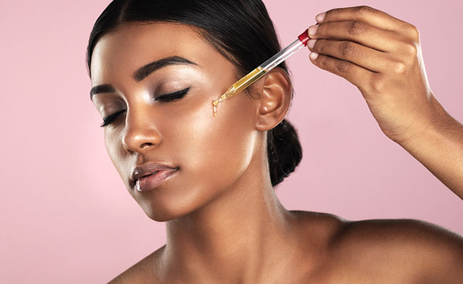 5 Best Retinol Serums For Clear And Glowing Skin