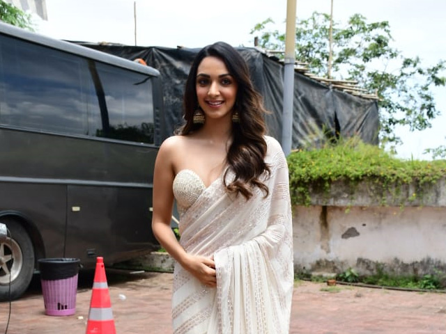 Kiara Advani Looks Gorgeous In An Embellished White Saree