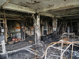 Panic At Delhi Hospital As Huge Fire Sends Patients Scampering For Safety Panic At Delhi Hospital As Huge Fire Sends Patients Scampering For Safety