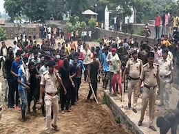 सुप्रीम कोर्ट पहुंचा 'अग्निपथ' के विरोध का मामला, देशभर में हो रही हिंसा की SIT जांच की मांग वाली याचिका दाखिल सुप्रीम कोर्ट पहुंचा 'अग्निपथ' के विरोध का मामला, देशभर में हो रही हिंसा की SIT जांच की मांग वाली याचिका दाखिल