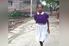 Specially-Abled Girl Covers 2 Km On One Leg To Reach School Daily In Bihar's Siwan Specially-Abled Girl Covers 2 Km On One Leg To Reach School Daily In Bihar's Siwan