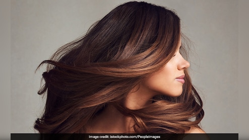 गर्मियों में लंबे बाल संभालना मुश्किल? ये हेयरकट अपनाएं
