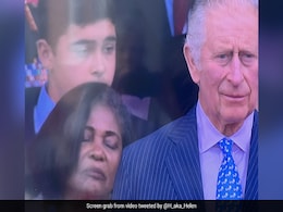 Woman Falls Asleep Behind Prince Charles At Queen's Platinum Jubilee, Hilarious Moment Goes Viral Woman Falls Asleep Behind Prince Charles At Queen's Platinum Jubilee, Hilarious Moment Goes Viral