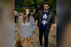 Couple Spotting: Malaika Arora And Arjun Kapoor Fly Out Of Mumbai Couple Spotting: Malaika Arora And Arjun Kapoor Fly Out Of Mumbai