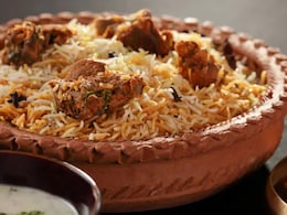 Chicken खाने के शौकीन हैं तो झटपट ऐसे बनाएं टेस्टी दही चिकन Pulao रेसिपी Chicken खाने के शौकीन हैं तो झटपट ऐसे बनाएं टेस्टी दही चिकन Pulao रेसिपी