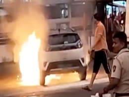 Caught On Camera: Tata Nexon EV Catches Fire In Mumbai, Detailed Investigation Underway Caught On Camera: Tata Nexon EV Catches Fire In Mumbai, Detailed Investigation Underway