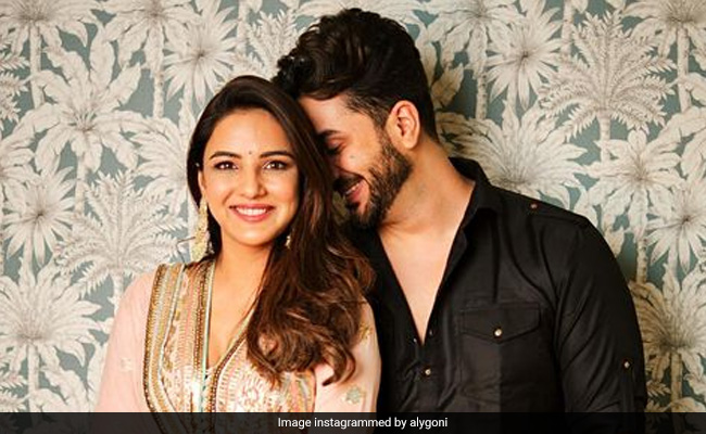 Aly Goni's Birthday Wish For "Soulmate" Jasmin Bhasin Came Gift-Wrapped Like This