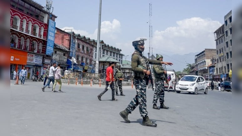 Crackdown On Foreigners Staying Illegally In Srinagar After Chinese National's Arrest