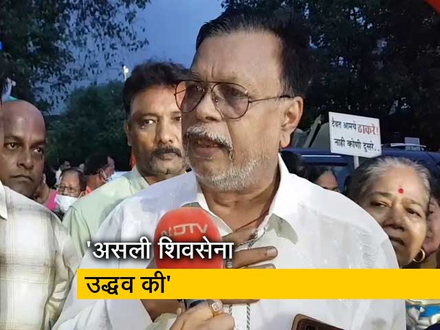 उद्धव ठाकरे के समर्थन में सड़कों पर शिवसैनिक