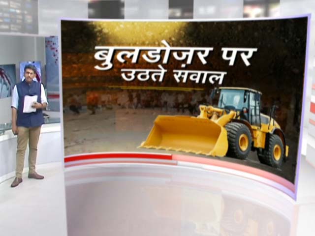 खबरों की खबर : क्या बुलडोजर का एक ही समुदाय के खिलाफ हो रहा है इस्तेमाल?