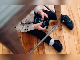 क्या आपके बच्चों को पड़ गई है रील्स और शार्ट्स देखने की लत, तो ऐसे छुड़ाएं इसका एडिक्शेन