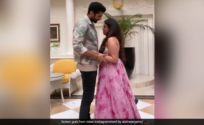 Trending: Aditya Roy Kapur And Aishwarya Mohanraj Recreated This Iconic <i>Kuch Kuch Hota Hai</i> Scene And We Can't Even