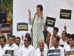 "Protest Peacefully, But Don't Stop": Priyanka Gandhi At 'Agnipath' Sit-In "Protest Peacefully, But Don't Stop": Priyanka Gandhi At 'Agnipath' Sit-In