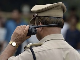 अजमेर पुलिस का कारनामा, दुष्कर्म के आरोपी की जगह उसके हमनाम को गिरफ्तार कर कोर्ट में कर दिया पेश अजमेर पुलिस का कारनामा, दुष्कर्म के आरोपी की जगह उसके हमनाम को गिरफ्तार कर कोर्ट में कर दिया पेश