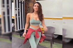 सिटी में स्पॉट हुईं वाणी कपूर, फैंस से बोलीं - हेलो ! सिटी में स्पॉट हुईं वाणी कपूर, फैंस से बोलीं - हेलो !