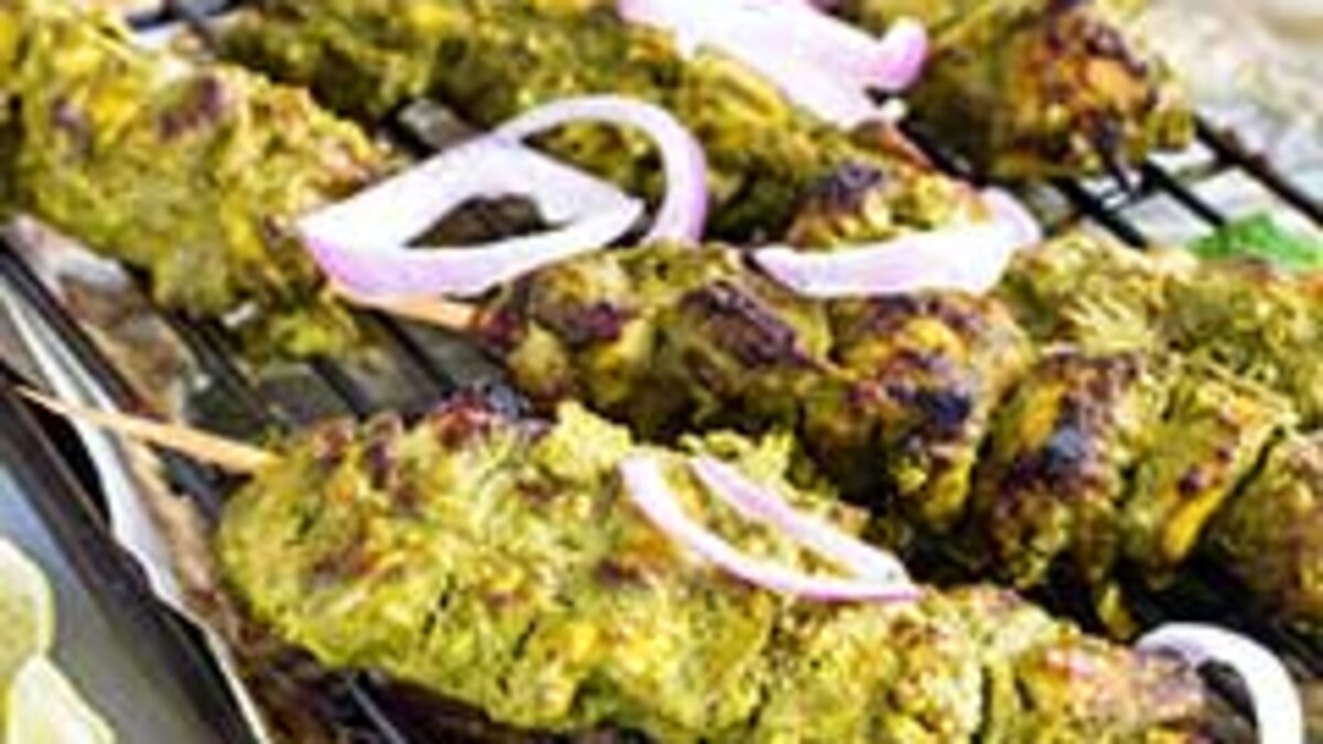Give Your Chicken Tikka a Tangy Twist with This Mint Chicken Tikka