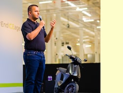 Ola Stock Trades Low As CEO Bhavish Aggarwal Sells 2.6 Crore Shares