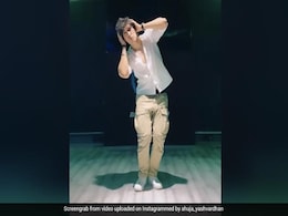 एआर रहमान के गाने पर गोविंदा के बेटे यशवर्धन का डांस देख उड़े फैन्स के होश, बोले- बाप सेर तो बेटा सवा सेर एआर रहमान के गाने पर गोविंदा के बेटे यशवर्धन का डांस देख उड़े फैन्स के होश, बोले- बाप सेर तो बेटा सवा सेर
