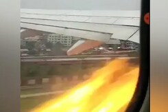 Video: SpiceJet Plane's Engine Catches Fire, Makes Emergency Landing Video: SpiceJet Plane's Engine Catches Fire, Makes Emergency Landing