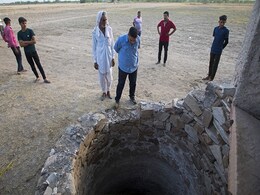 आखिर राजस्थान में तीन बहनों ने कुएं में कूदकर खुद को खत्म क्यों किया, दो थीं गर्भवती आखिर राजस्थान में तीन बहनों ने कुएं में कूदकर खुद को खत्म क्यों किया, दो थीं गर्भवती