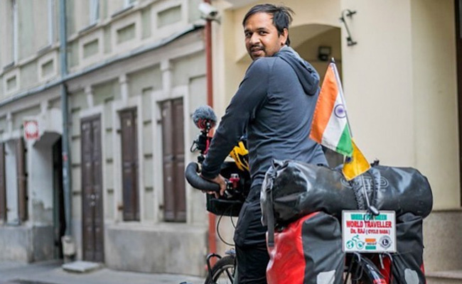 World Bicycle Day 2022 : साइकिल से 75,000 KM तक 'Cycle Baba' ने Environment बचाने का दिया संदेश