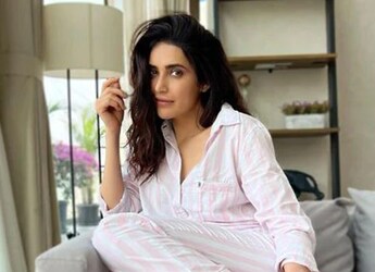 Karishma Tanna Welcomes Monsoon With Perfect Evening Snacks