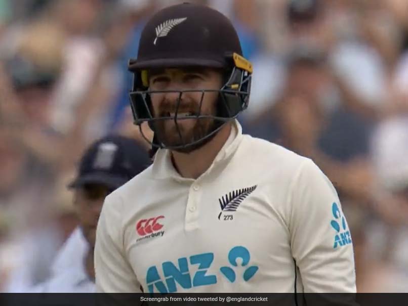 Watch: New Zealand Batter Tom Blundell's Unfortunate Dismissal After Failing To Take DRS During 3rd Test vs England