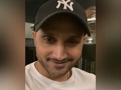 भज्जी ने इंग्लैंड के खिलाफ मुकाबले से पहले टीम रोहित को दी यह अहम सलाह, सिराज को लेकर पूर्व ऑफ स्पिनर बोले कि... भज्जी ने इंग्लैंड के खिलाफ मुकाबले से पहले टीम रोहित को दी यह अहम सलाह, सिराज को लेकर पूर्व ऑफ स्पिनर बोले कि...