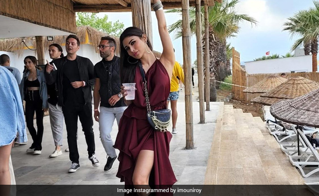 "Major Missing": Mouni Roy Is Still Dreaming Of Her Holiday In Turkey